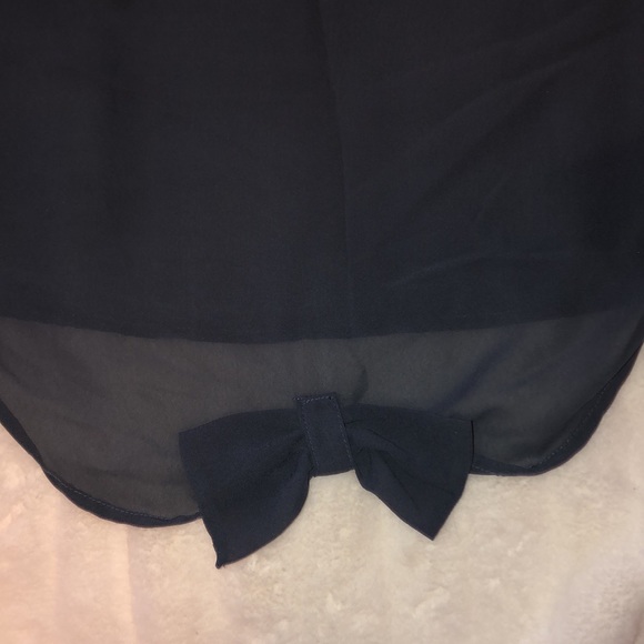 Sheer mesh athletic top - Picture 2 of 3